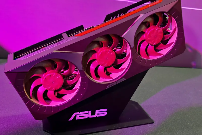 Noctua y ASUS se alían para lanzar una RTX 5080 de cuádruple slot