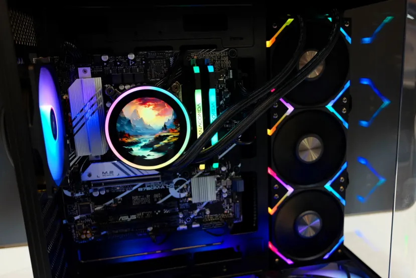 Cryorig en COMPUTEX, disipador de doble torre con LCD, RL AiO con pantalla LCD y ventiladores de alto rendimiento y otras novedades