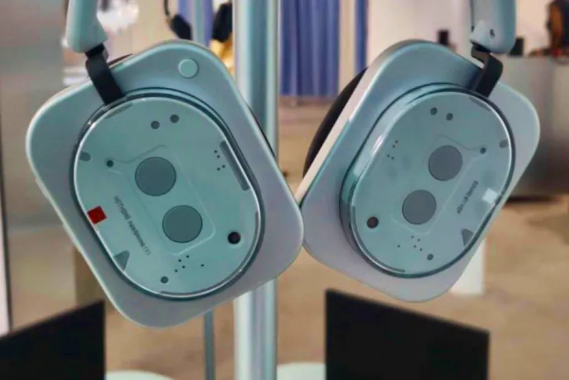 Nothing vuelve a sus raíces de su diseño con los nuevos auriculares Headphone (1), que llegarán junto al Phone (3) el 1 de julio