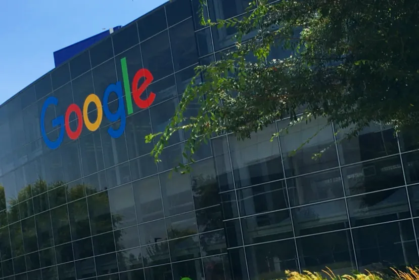 Google se enfrenta a una multa de 314 millones en California por recopilar datos de usuarios Android sin permiso y consumir su tarifa móvil sin avisar