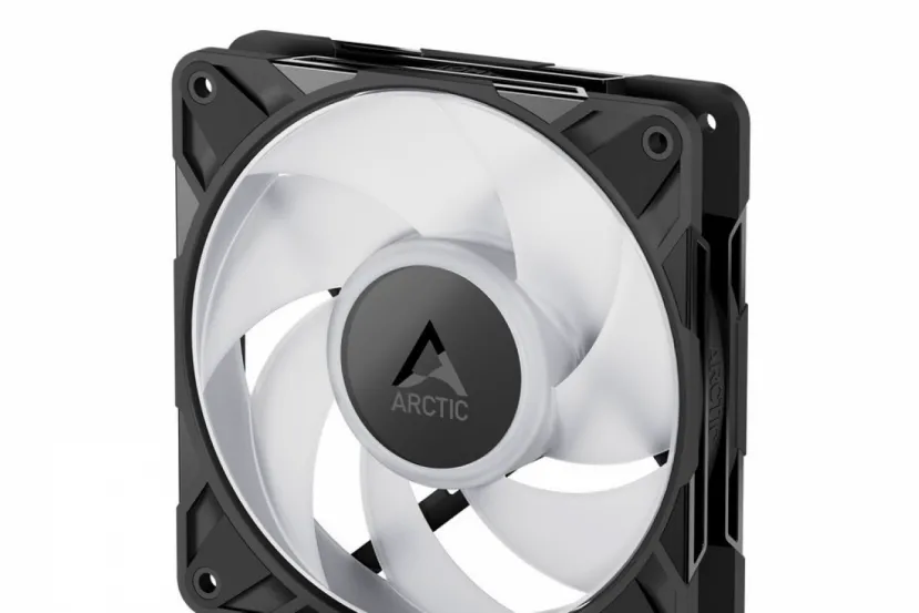 Arctic presenta su nueva gama de ventiladores P Pro Series con un diseño de las aspas revisado y menor ruido