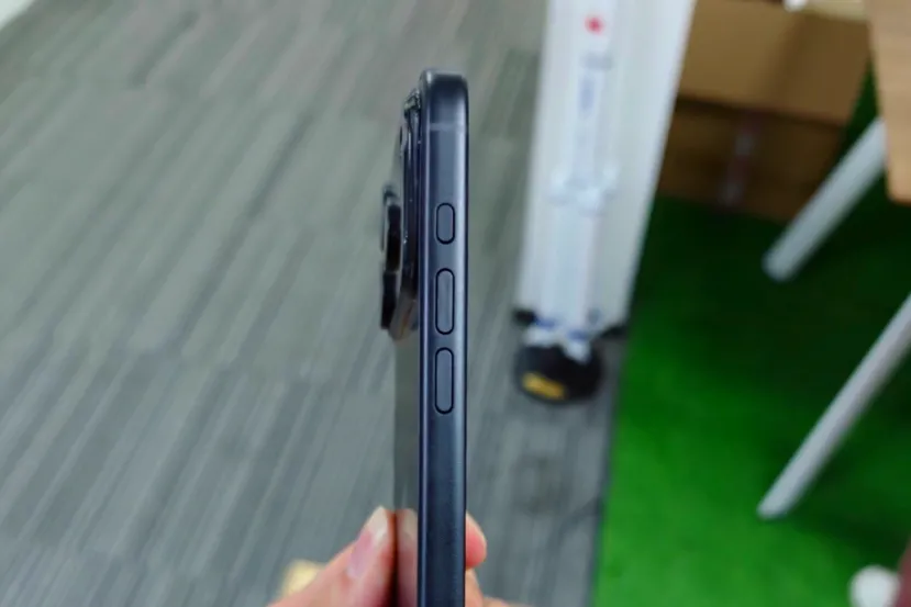 Se filtra de nuevo el diseño del iPhone 17 Pro y se confirman los cambios en el módulo de cámaras trasero