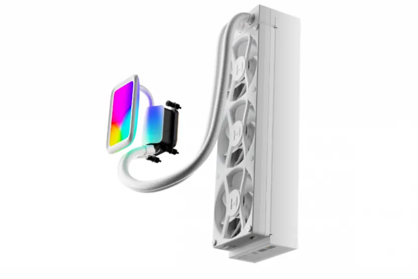 HYTE ha retirado de la venta su RL AiO THICC Q80 Trio por fugas durante el transporte