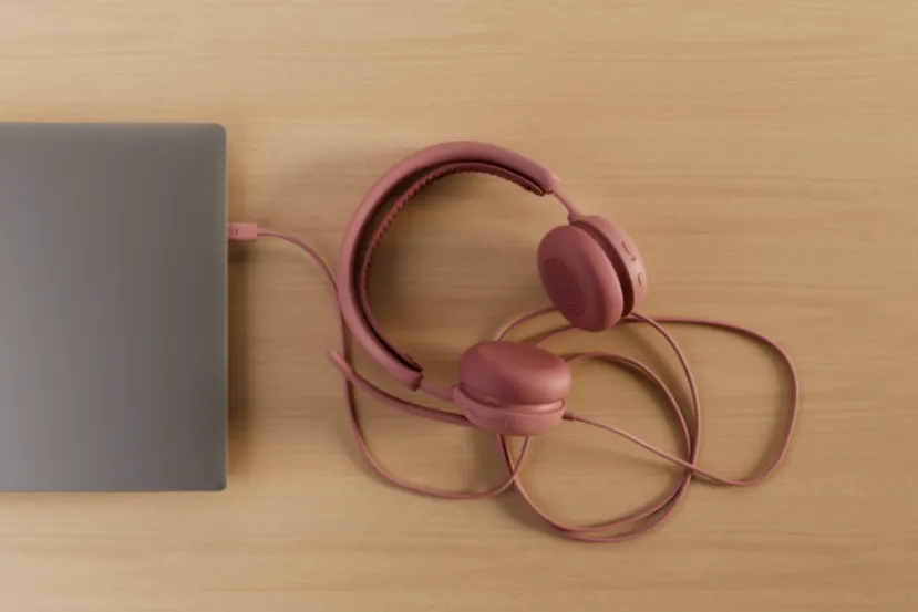 Los nuevos auriculares Logitech Zone Wireless y Wired 2 ofrecen cancelación de ruido híbrida y 25 horas de autonomía