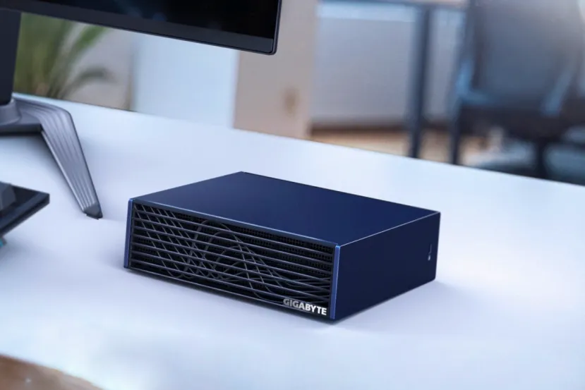 Gigabyte lanza AI TOP ATOM, una estación de IA con chip NVIDIA GB10 capaz de alcanzar 1 petaFLOP en formato de escritorio