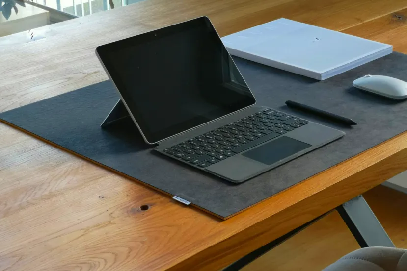 Adiós al Made in China de Microsoft: la amenaza de aranceles del 100% podría forzar el traslado de Surface y Xbox