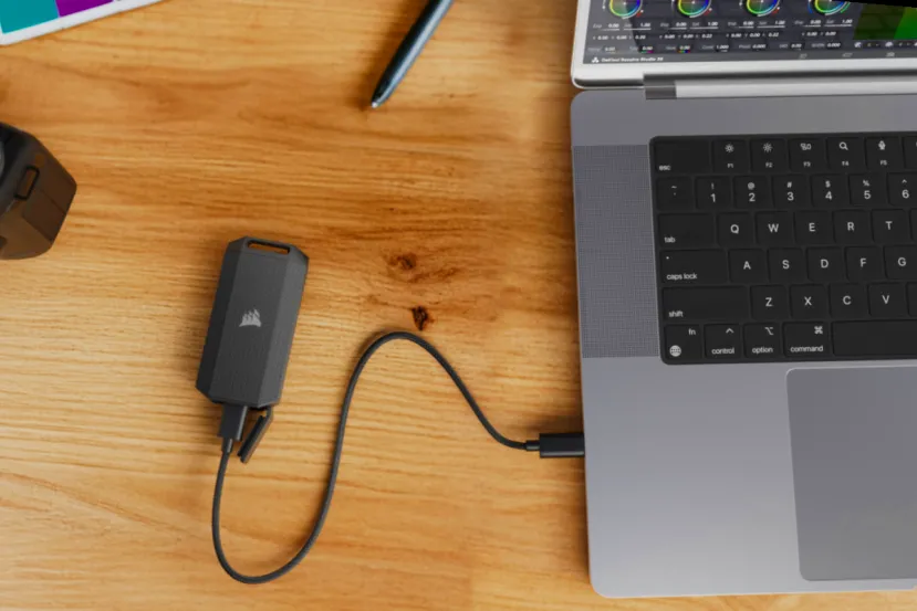 Corsair refuerza su gama de SSD portátiles con la EX400U SURVIVOR USB4 y la EX300U magnética: velocidad, resistencia y diseño en movimiento