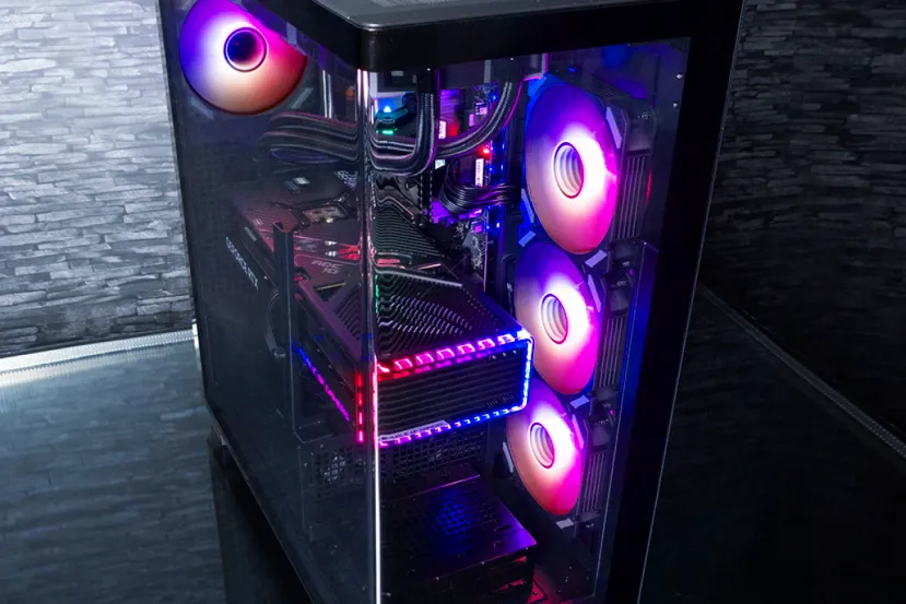 Nuevas cajas Sharkoon Elite Shark CM100 y la CA500, visión panorámica, doble radiador y compatibilidad con placas BTF