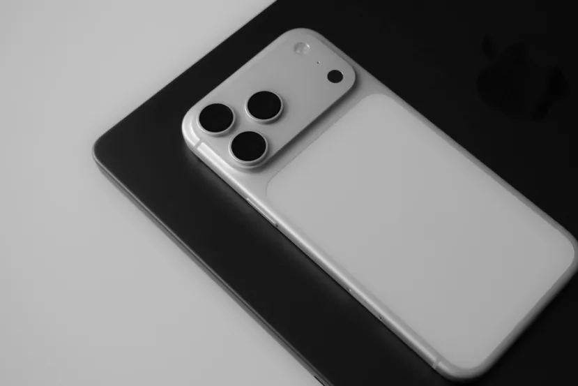 Los problemas de calidad en las pantallas del iPhone 17 Pro obligan a Apple a retirar pedidos a su proveedor chino