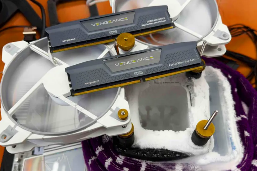 Récord de memoria DDR5, esta vez se ha alcanzado los 13.530 MT/s con memoria CORSAIR y placas GIGABYTE