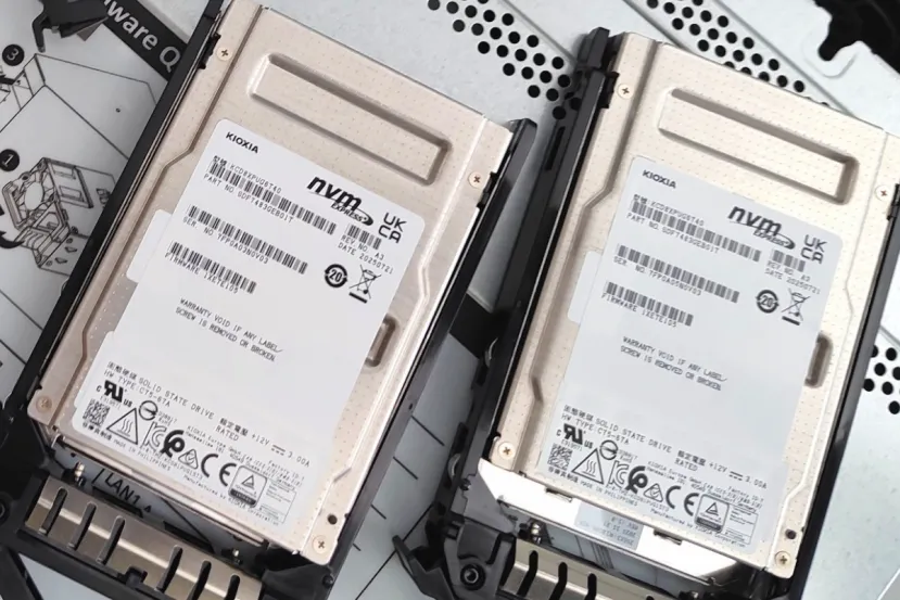 KIOXIA CD8P-V 6.4TB PCIe 5 Review