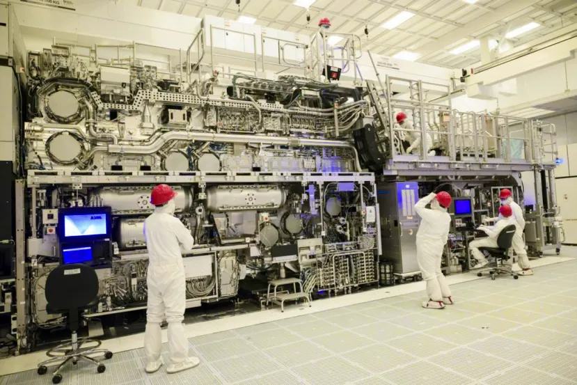 Intel cuenta con la máquina High NA EUV más avanzada para su nodo 14A