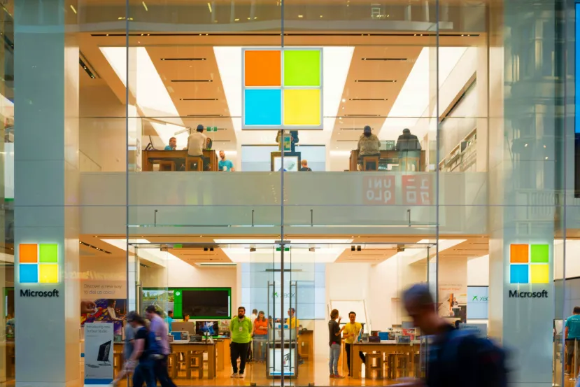 Satya Nadella dice que quien no se suba al carro de la IA dentro de Microsoft tiene que salir de la compañía