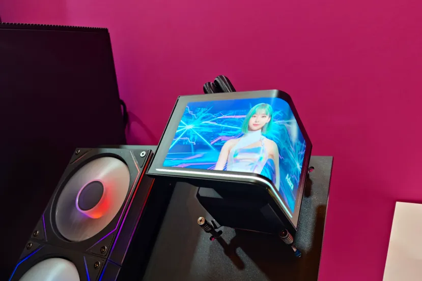 Nueva RL AiO XPG Levante View Pro 360 con pantalla LCD curva de 6,7 pulgadas