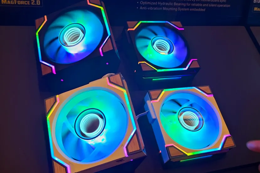 Ventiladores con madera o pantalla LCD son algunas de las nuevas incorporaciones de Thermaltake