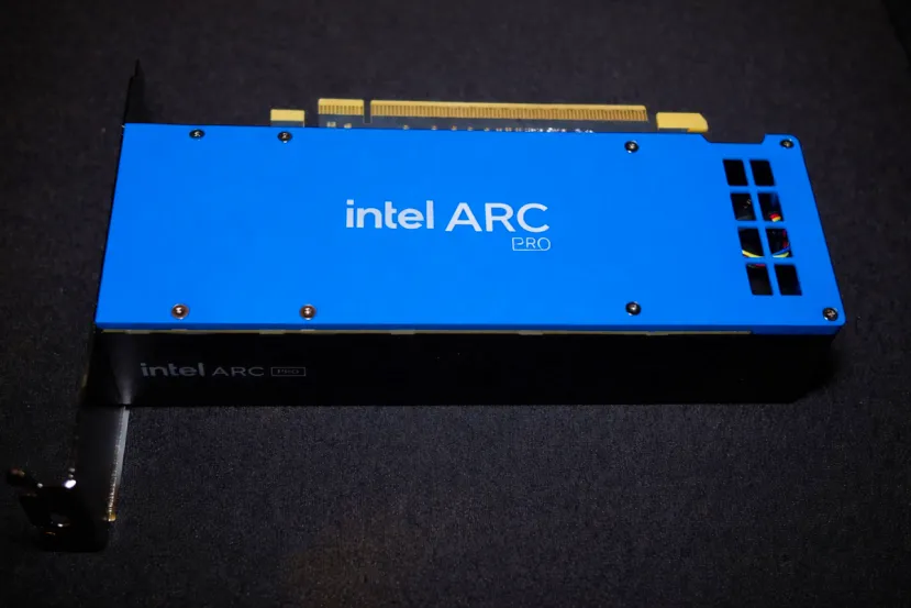Las Intel Arc Pro B70 y B65 contarán con 32 GB de VRAM y un bus de 256 bits, la diferencia estará en los núcleos Xe2 disponibles