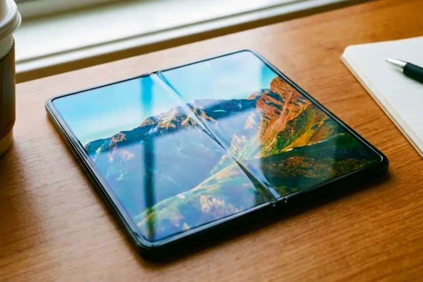 Samsung planea lanzar el Galaxy Wide Fold este verano, el plegable del gigante coreano con pantalla 4:3