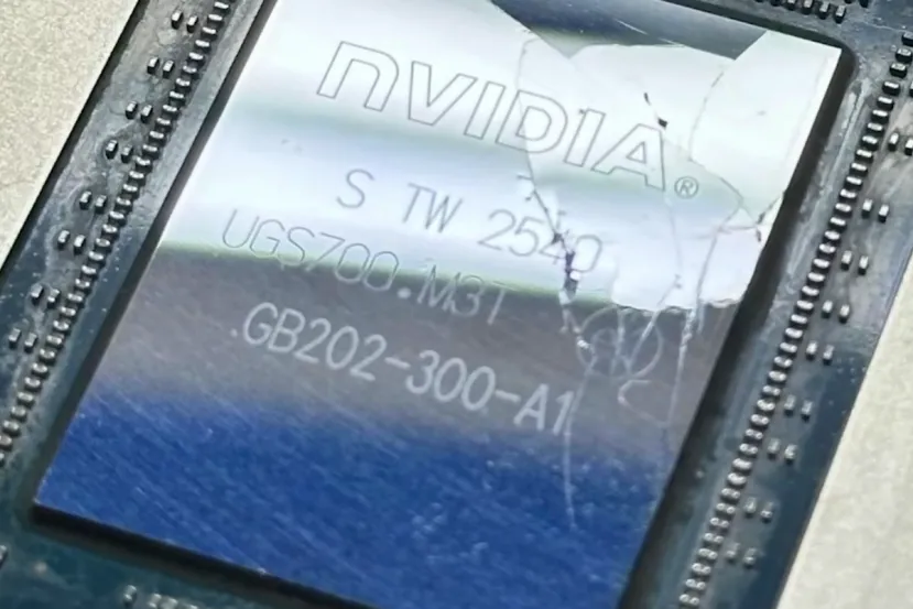 Overclockean una MSI RTX 5090 Lightning Z hasta hacer estallar la GPU