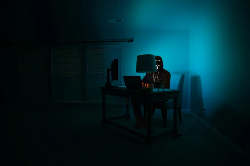 Cuidado si recibes un correo con una invitación a una reunión: hay una campaña de malware que suplanta Teams, Zoom y Adobe