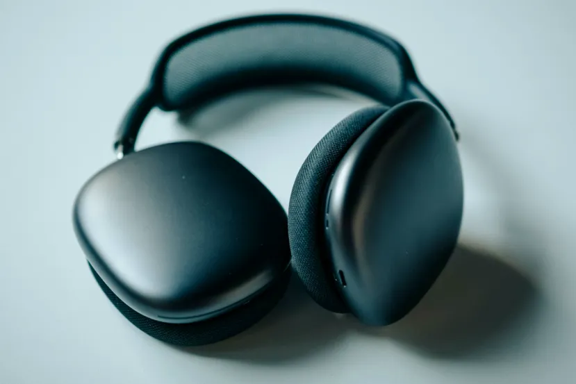 Apple llama AirPods Max 2 a unos auriculares que apenas han cambiado respecto al modelo original