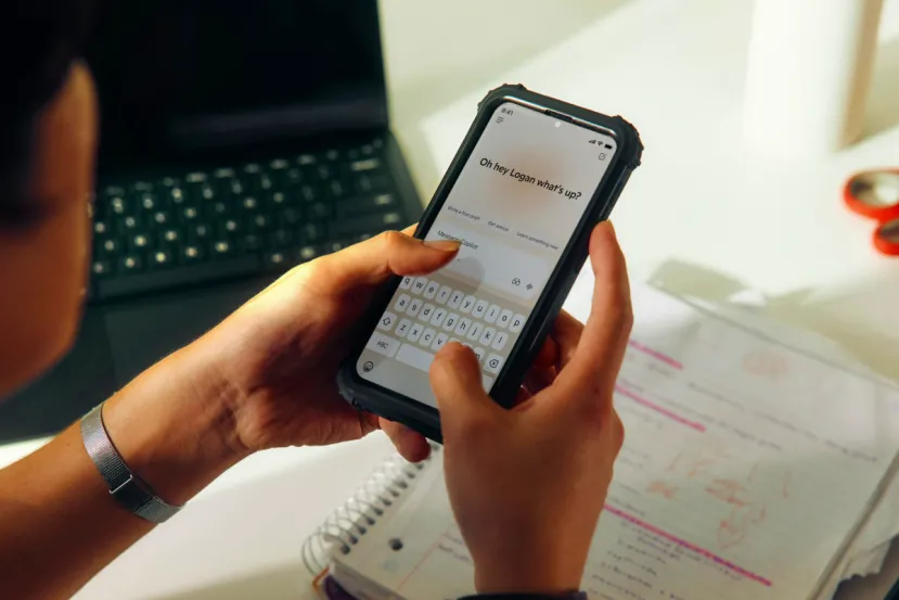 Microsoft vende Copilot como una herramienta seria, pero sus términos siguen diciendo que es “solo para entretenimiento”