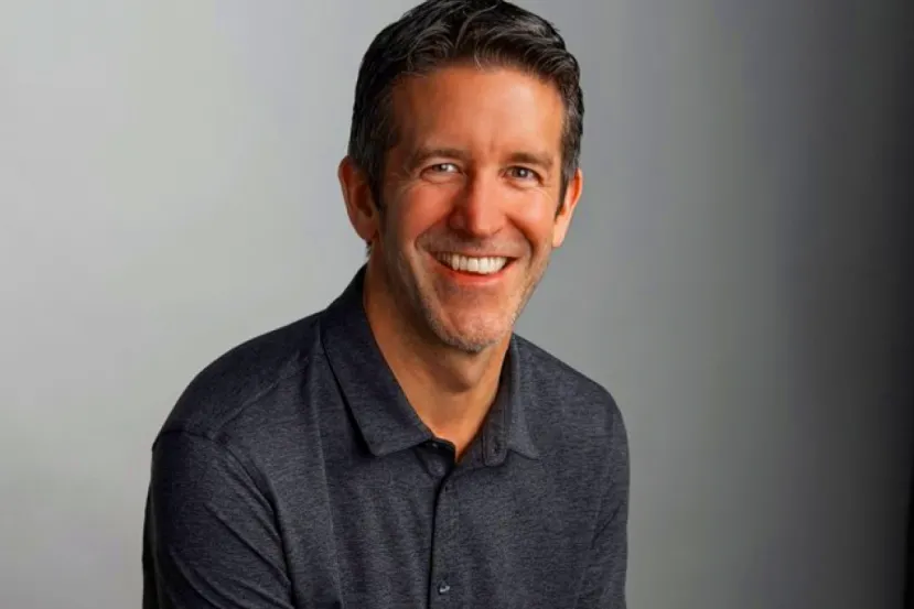 Bloomberg sitúa a John Ternus como rostro del futuro iPhone plegable en su estreno como CEO de Apple