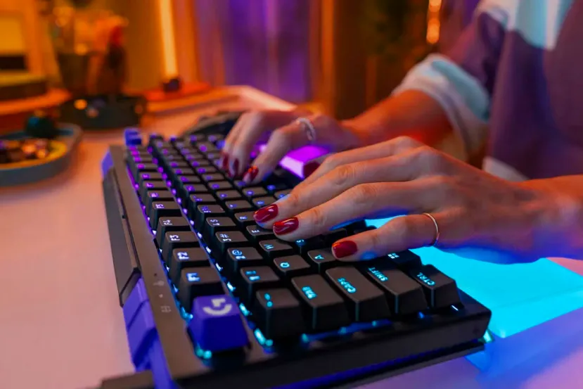 Llega el Logitech G512 X, un nuevo teclado gaming con interruptores analógicos TMR y formato modular