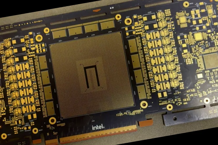 Intel Crescent Island se deja ver con un enorme zócalo para GPU