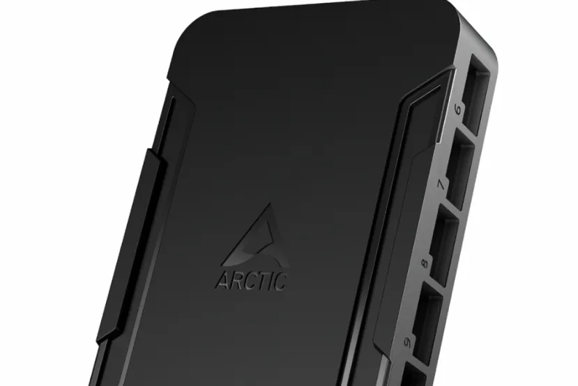 El controlador ARCTIC Smart Fan Control soporta hasta 10 ventiladores PWM