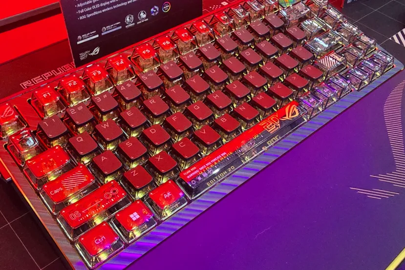 Un ratón de 65.000 DPI y un teclado con fibra de carbono bañados en oro de 24 quilates entre los nuevos periféricos de ASUS ROG 20 aniversario