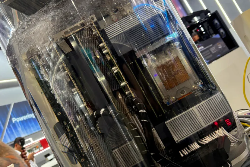 Enermax Cirrus Mk II: un sistema de refrigeración por inmersión de 5.500W capaz de manejar dos NVIDIA RTX 5090 sin ventiladores
