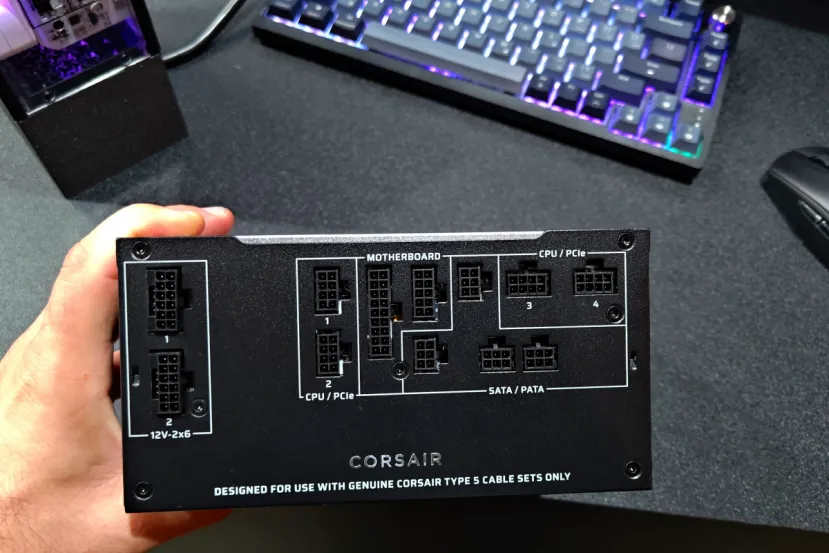 CORSAIR renueva sus fuentes con una AX1600i SHIFT de 1600 W, una HX1000i SHIFT CRYSTAL y nuevas RM850e, RM1000e y RM1200e
