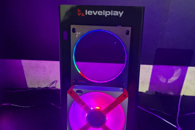 LevelPlay apuesta por ventiladores modulares magnéticos con RGB y una gestión de cables simplificada