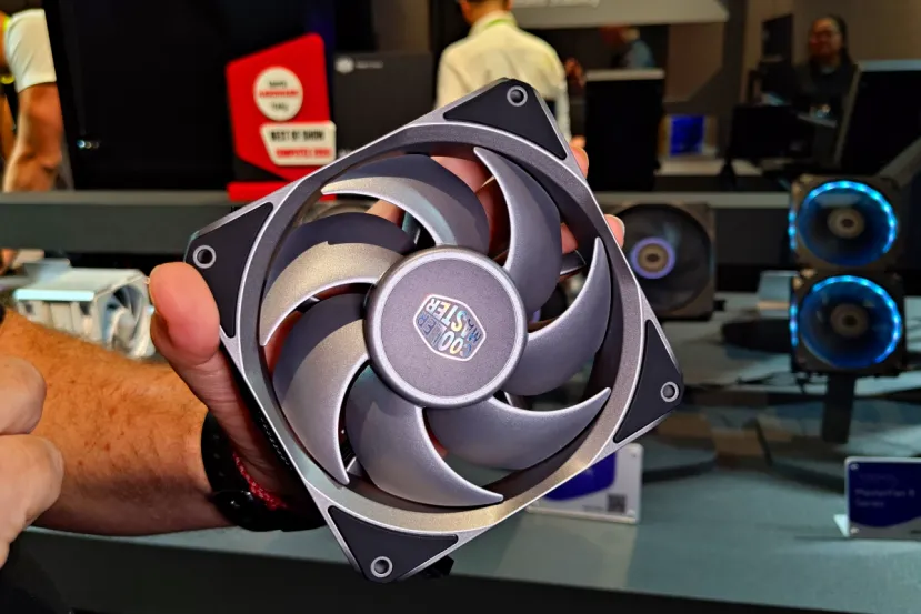 Así es el primer ventilador 100 % de aluminio para PC de Cooler Master: hasta 121,73 CFM y 13,15 mmH₂O
