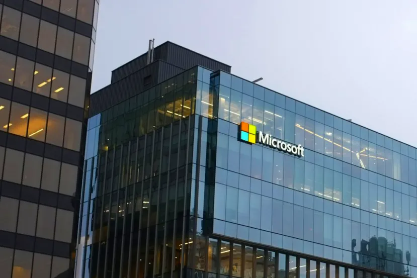 Microsoft limita el uso interno de Claude Fable 5 por dudas sobre la retención de datos