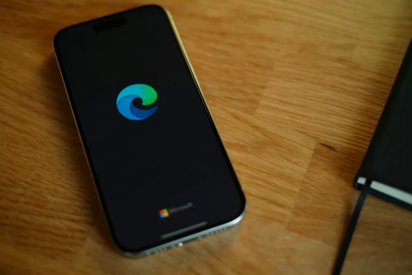 Un prototipo de Edge con Blink supera a Safari en iPhone y vuelve a poner el foco en las trabas de Apple a los navegadores en iOS