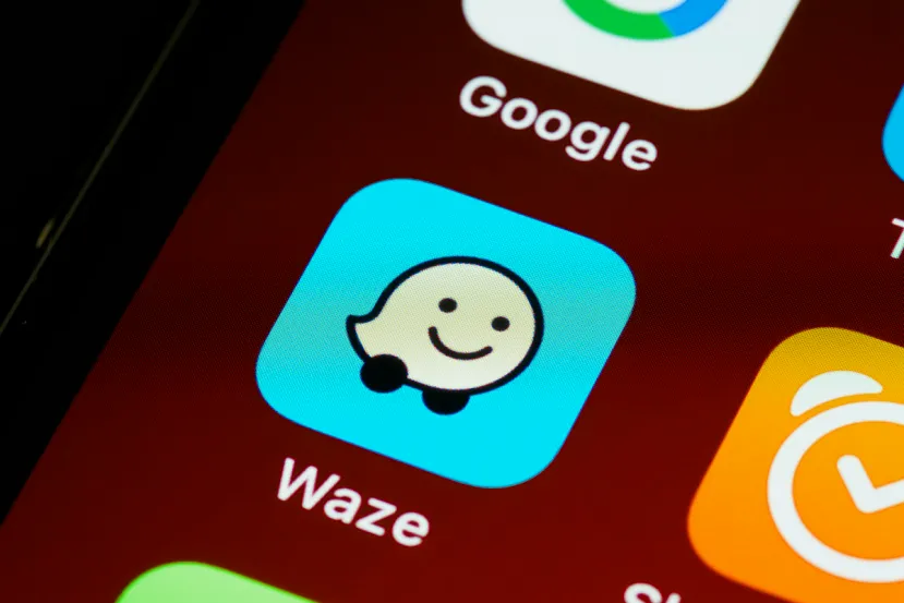 Las vacaciones se acercan y Waze lo sabe: la app se renueva para el verano con rutas personalizadas, modo moto y funciones de Gemini