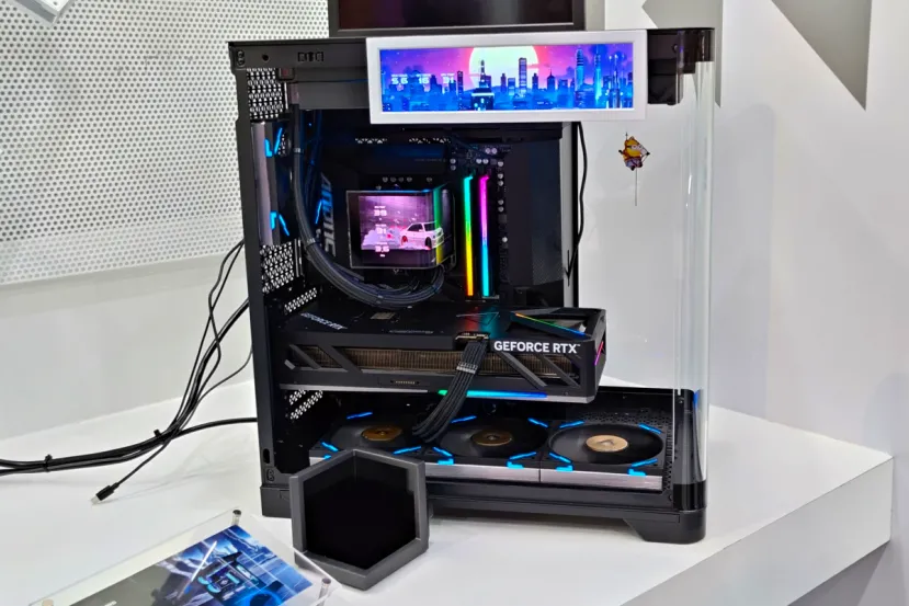 TCOMAS estrena en Gamescom la AIO Gold Limited Edition y el PC Project Infinity