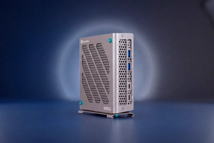 SPARKLE pone a la venta una eGPU Thunderbolt 5 con RTX 3060 de 12 GB y carga de 85 W