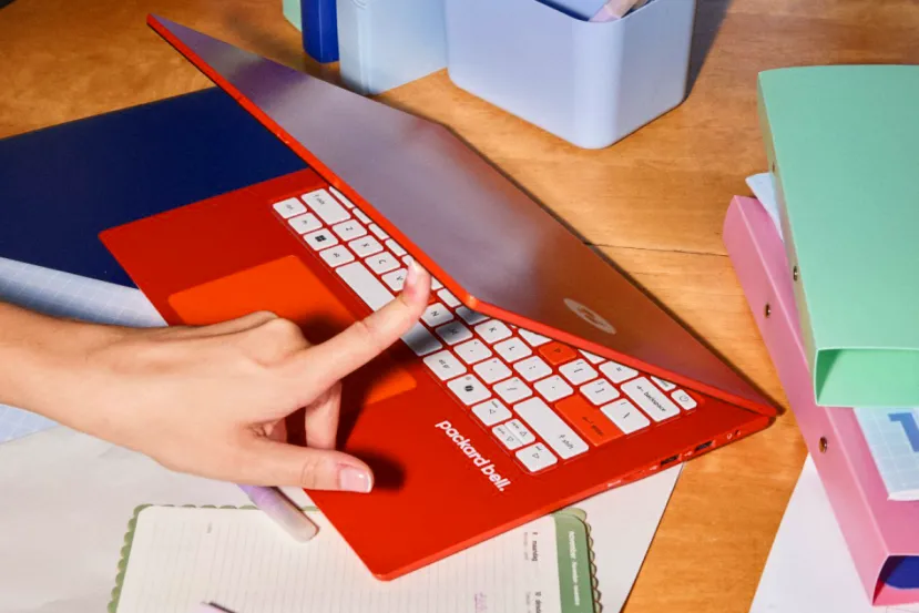 Packard Bell regresa al mercado con el DotBook y una nueva gama de productos Tech-It de estilo retro