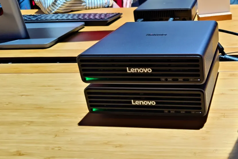 Lenovo ThinkCentre X Ultra, un mini PC con los chips Ryzen AI Max PRO 400 y hasta 128 GB de memoria unificada