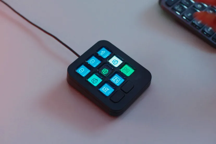 Logitech MX Keypad es el nuevo centro de control para desarrolladores con integración en GitHub Copilot, Claude Code y OpenAI Codex
