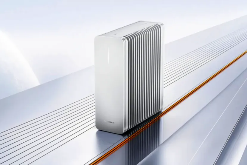 MINISFORUM S5: cinco SSD NVMe, 10 GbE y refrigeración pasiva en un NAS de 40 TB
