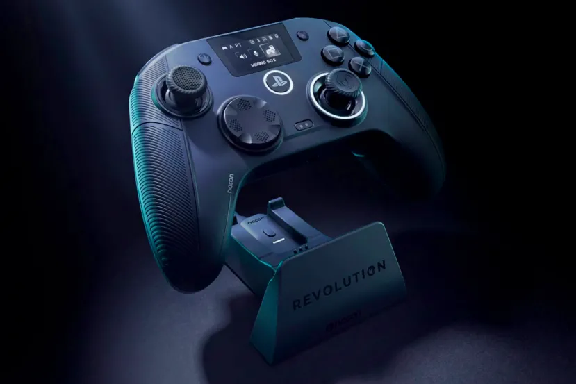 Nacon anuncia el mando Revolution 5 Unlimited con pantalla integrada y joysticks TMR por 199,99 euros