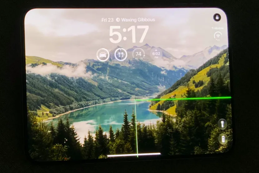 Usuarios del iPhone Duo reportan endurecimiento de la bisagra que puede acabar rompiendo la pantalla