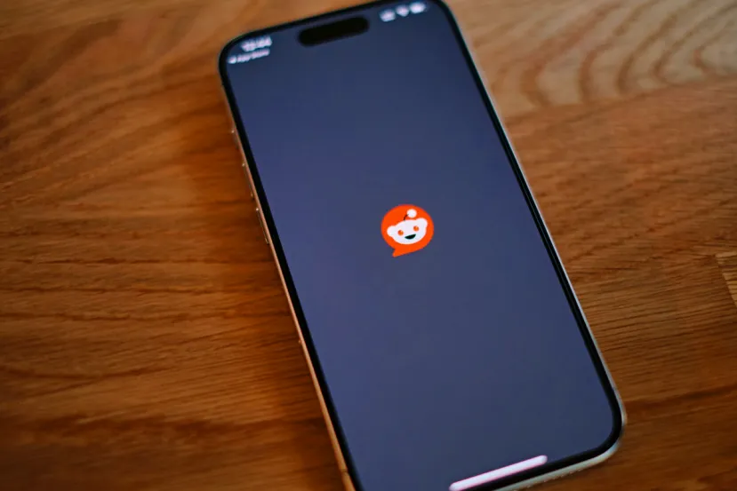 Reddit pierde más de un millón de visitas semanales desde los buscadores y responde con el inicio de sesión obligatorio