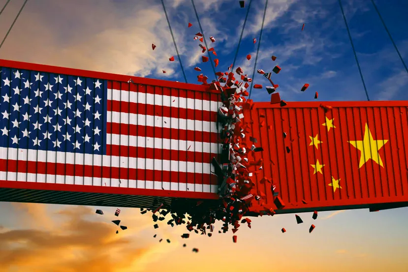 Trump vuelve a cargar contra China con una nueva subida de impuestos arancelarios del 10% en productos tecnológicos