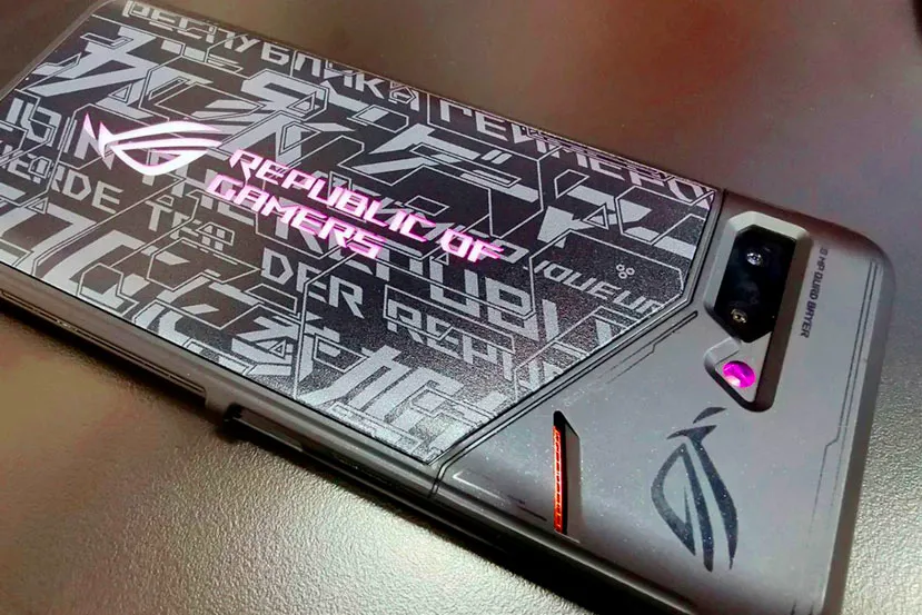 El ROG Phone II llega a Europa con el Snapdragon 855 Plus, pantalla AMOLED a 120Hz y 6000mAh de batería por 899 euros