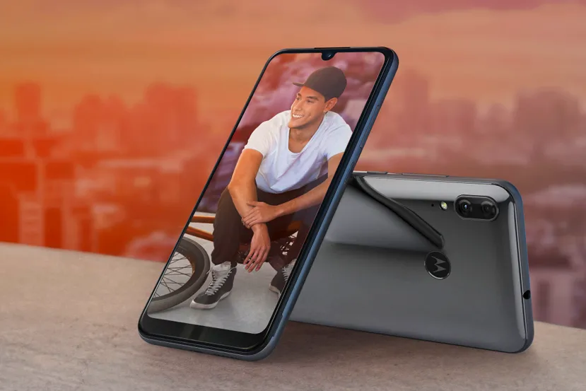 Cámara de 48MP, pantalla OLED y procesador Snapdragon 675 en el nuevo Motorola One Zoom