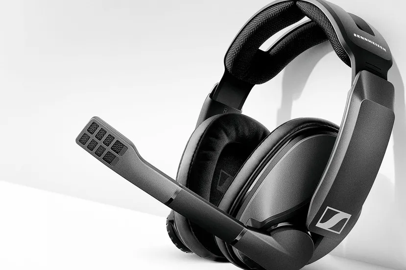 Los auriculares Sennheiser GSP 370 alcanzan las 100 horas de autonomía con un diseño circumaural cerrado